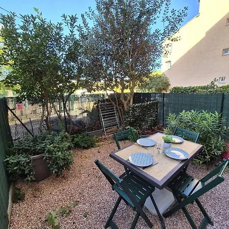 Apartament Rez De Jardin,climatisation, Proche De La Mer, Parking..