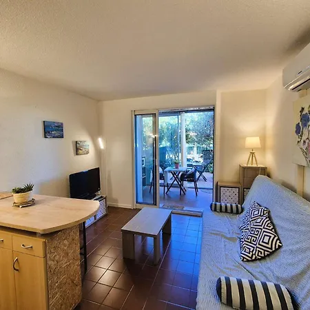 Rez De Jardin,climatisation, Proche De La Mer, Parking.. * Saint-Mandrier-sur-Mer
